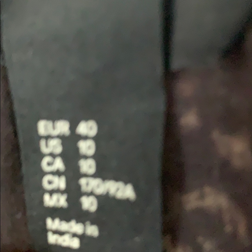 H&M Tunic - Picture 3 of 3